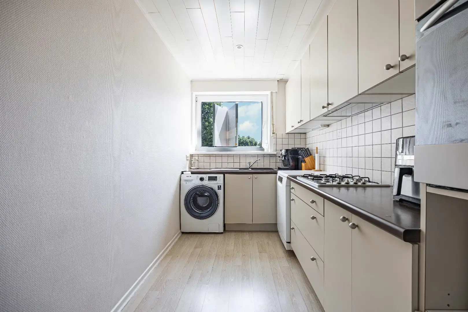 Ruim en energiezuinig appartement met 3 slaapkamers, ruim terras en privatief tuingebruik foto 6