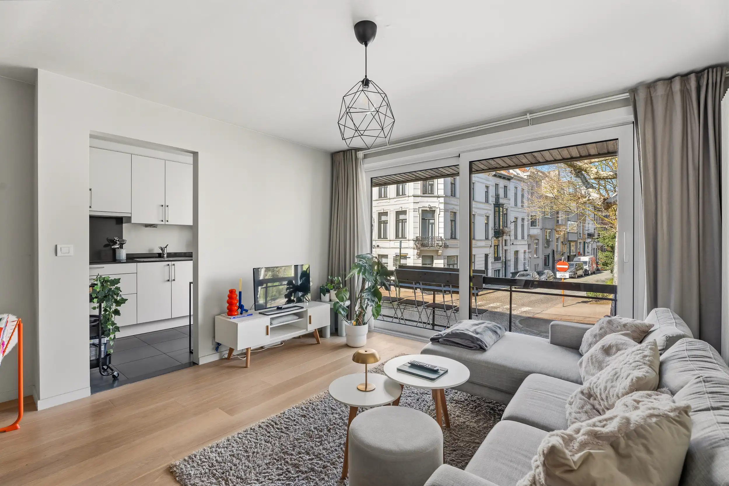 Instapklaar appartement met zicht op Muinkpark in Gent foto 5