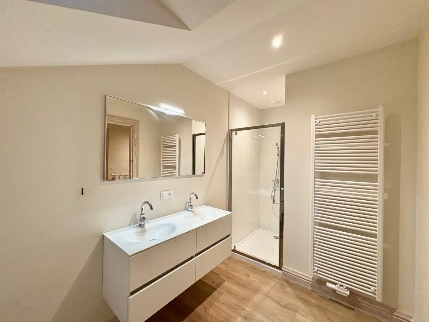 Unieke duplex penthouse met twee slaapkamers en een prachtig dakterras foto 6