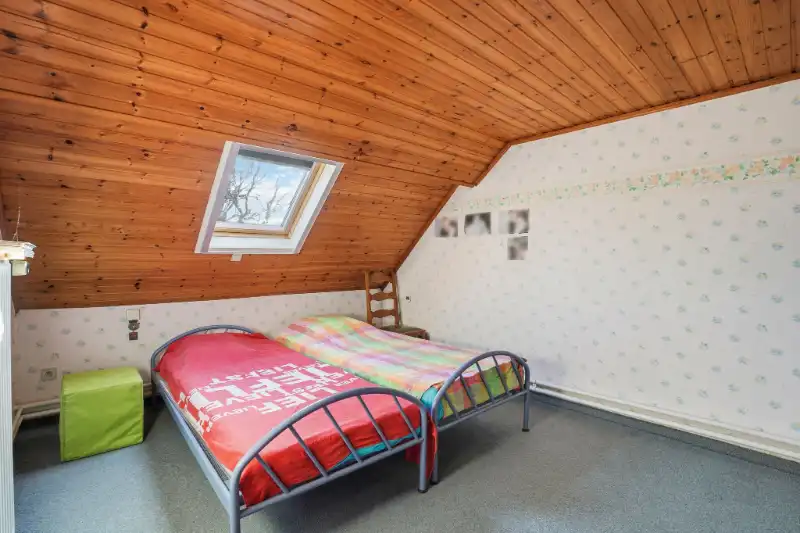 Landelijke woning met loods foto 14