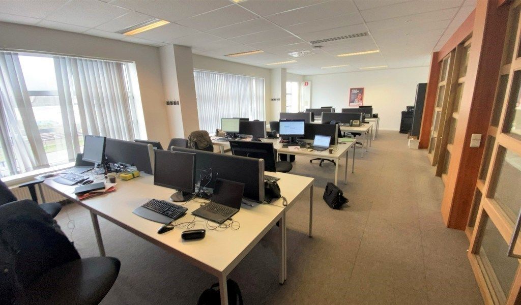 Budgetvriendelijke kantoren te huur vlakbij E17 in Gentbrugge foto 3