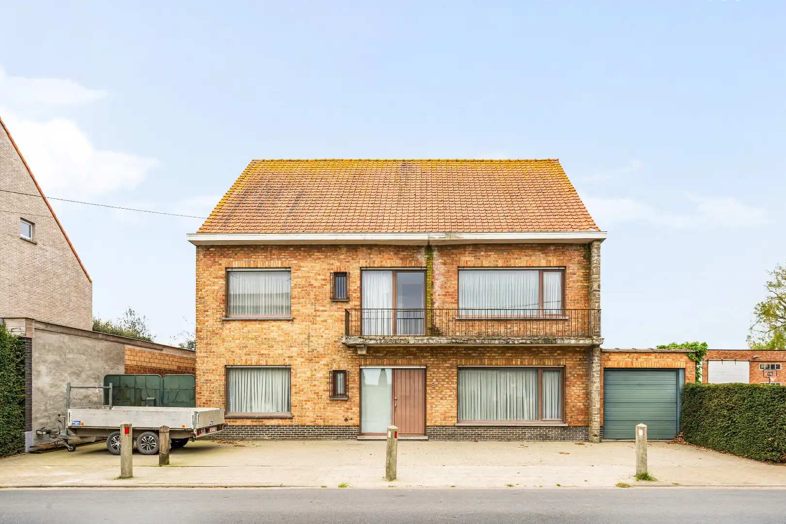 Ruime woning met 4 slaapkamers, loods en tuin met prachtig uitzicht. foto 26