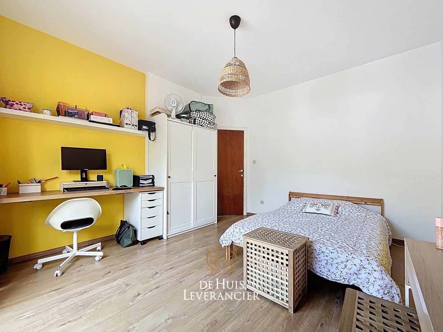 Prachtige, gerenoveerde woning met tuin en garage op toplocatie te koop in Mortsel! foto 23