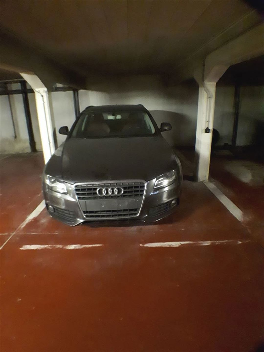 Parking/garage/box foto 4