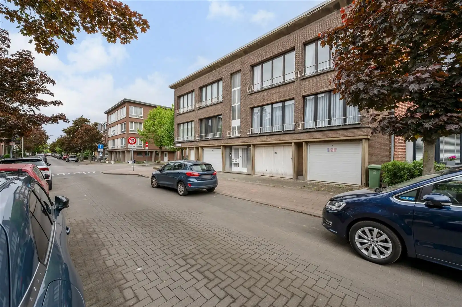 Verzorgd appt 2 slk met  privébergingen in hartje Merksem foto 17