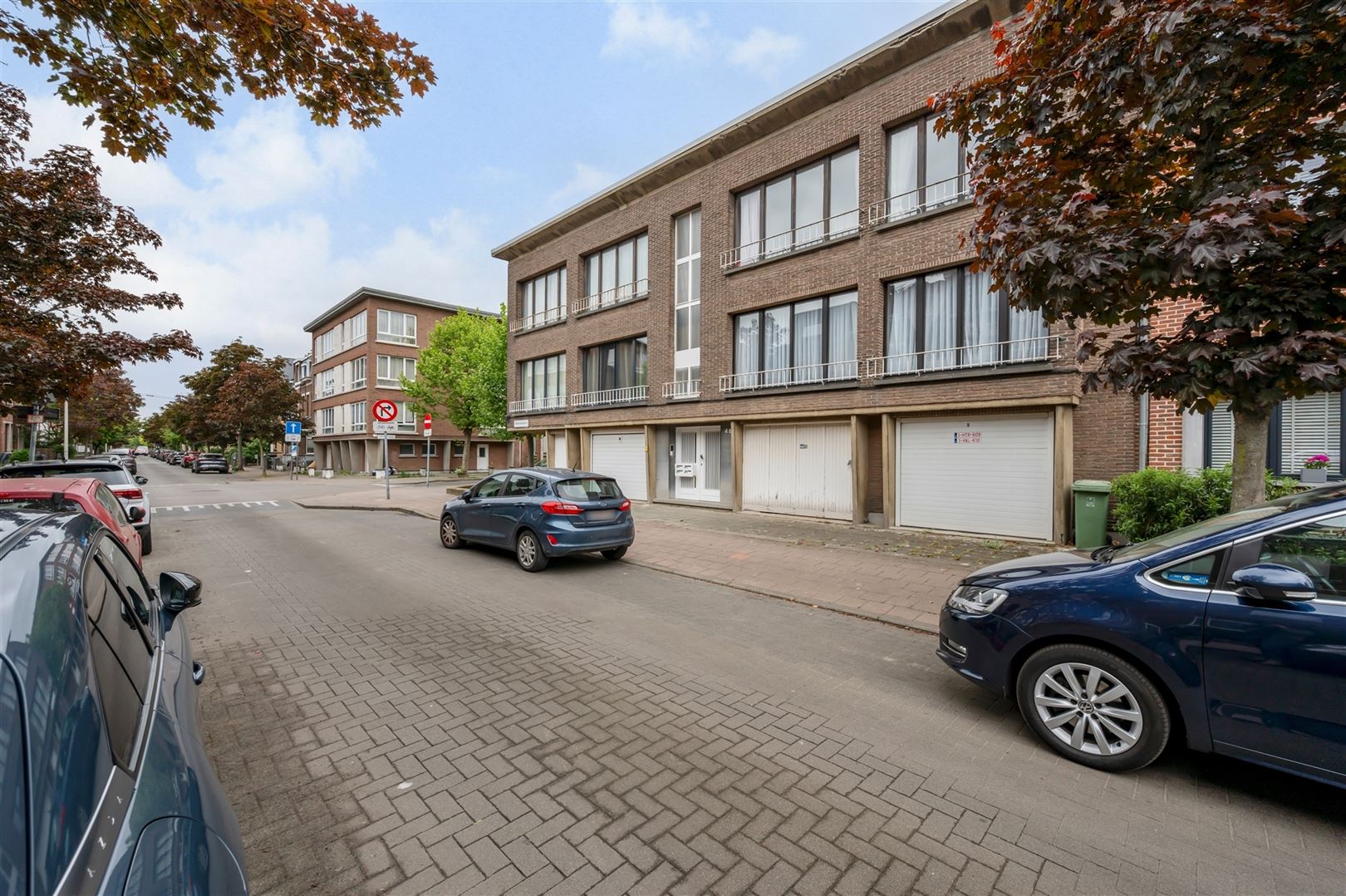 Verzorgd appt 2 slk met  privébergingen in hartje Merksem foto 17