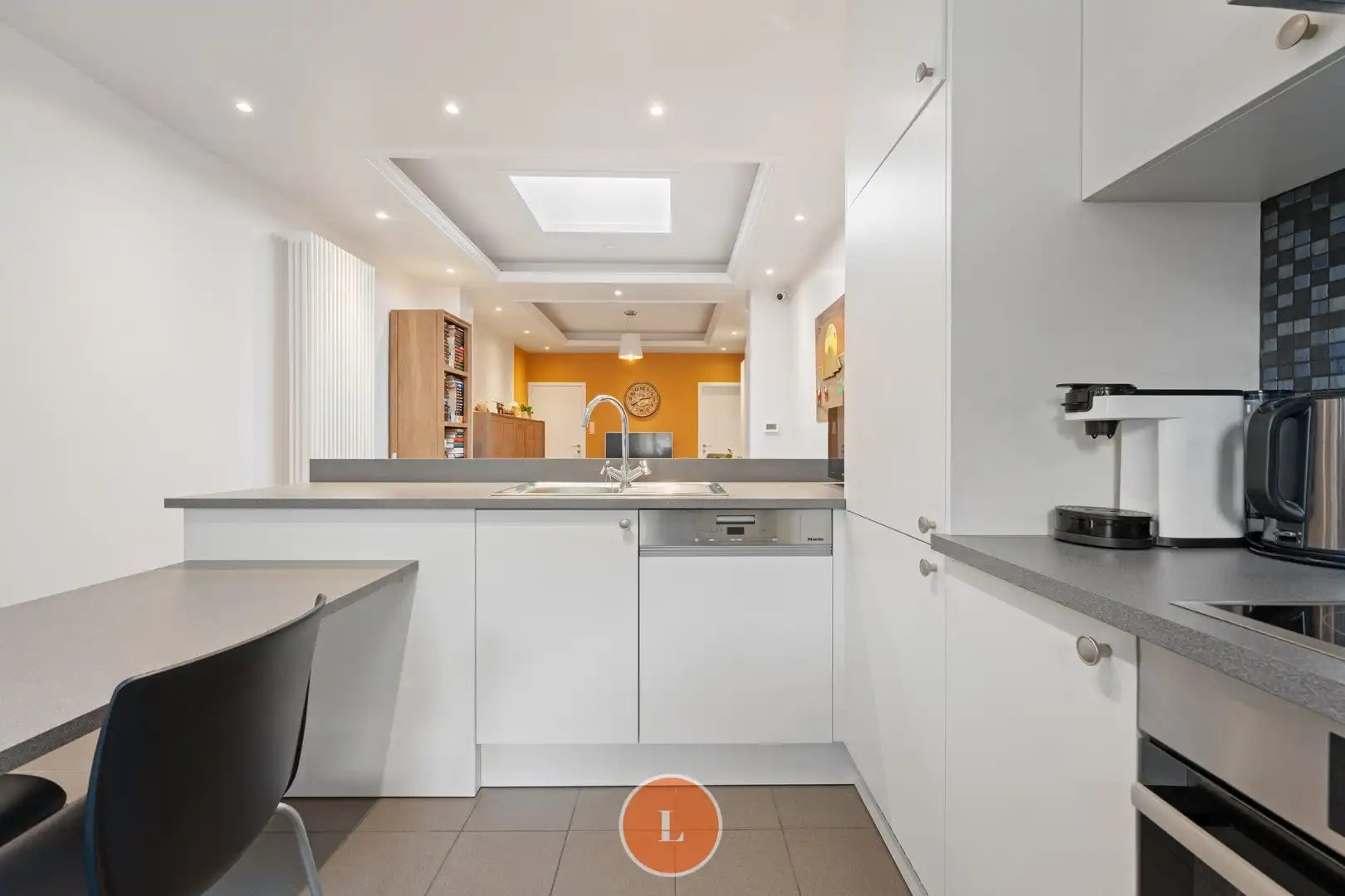 Instapklare woning met 4 kamers en gezellige koer foto 6