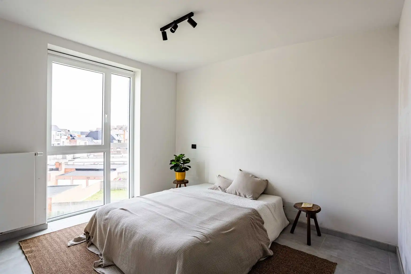 Instapklaar penthouse met terras aan Louisapark in Eeklo foto 7