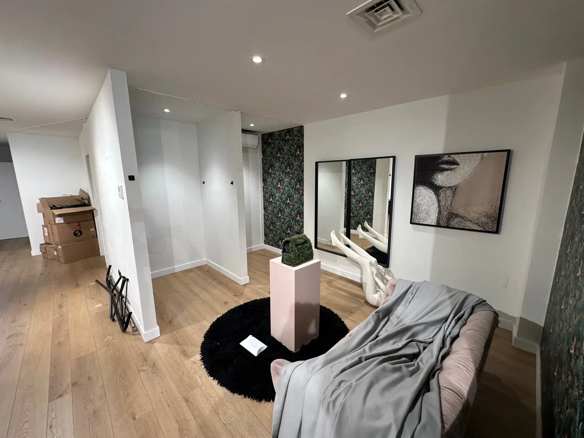 Handelsruimte of bureelruimte - 115 m² - in het centrum van Aalst foto 4