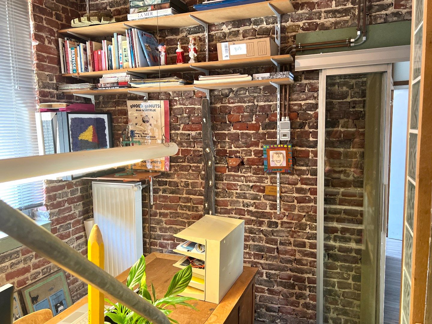 Kleurrijk, karaktervol en compleet uniek huis te koop pal in het centrum te Heule! foto 25
