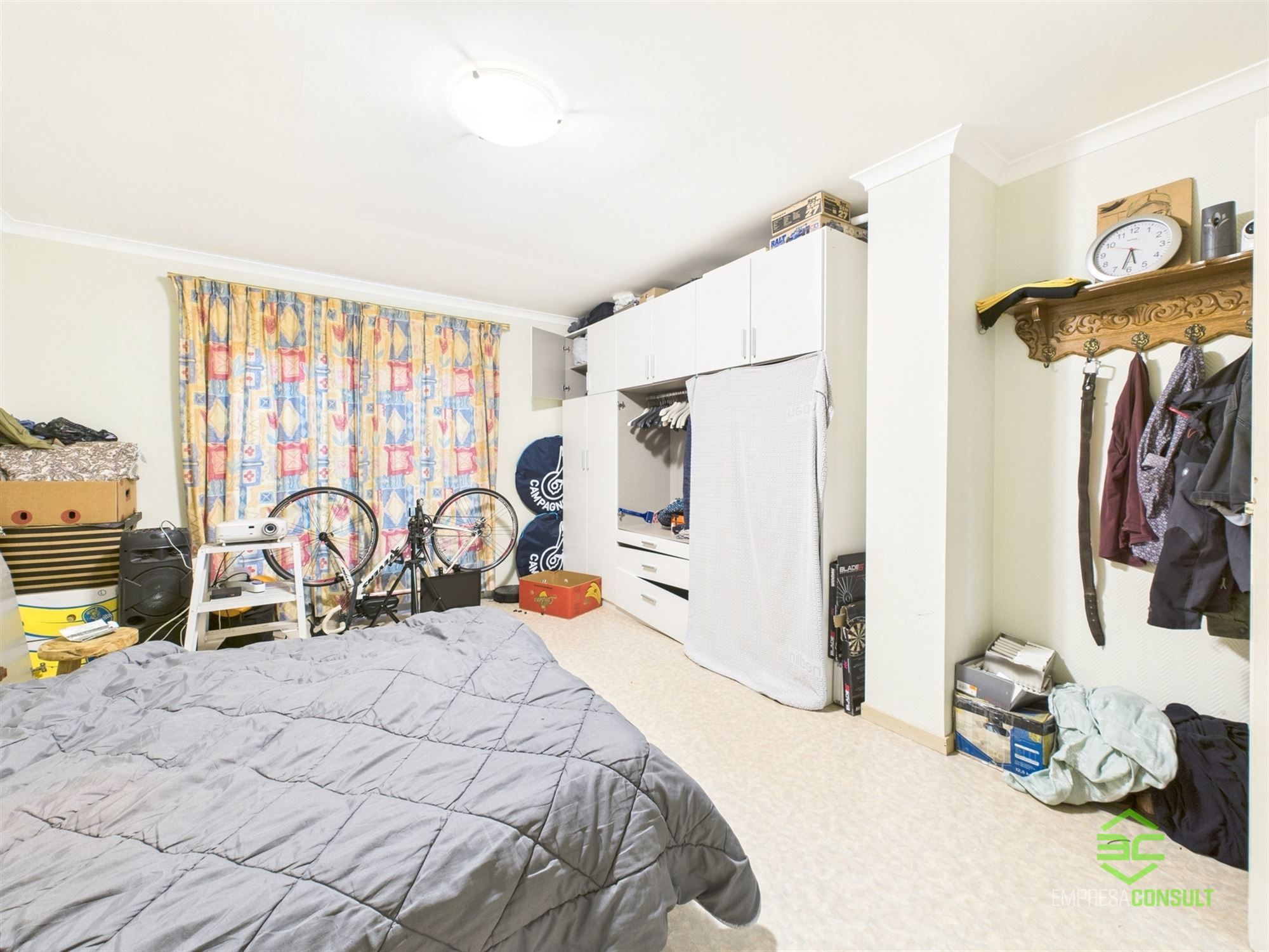 Ruime burgerwoning met groot achtergelegen magazijn! foto 11