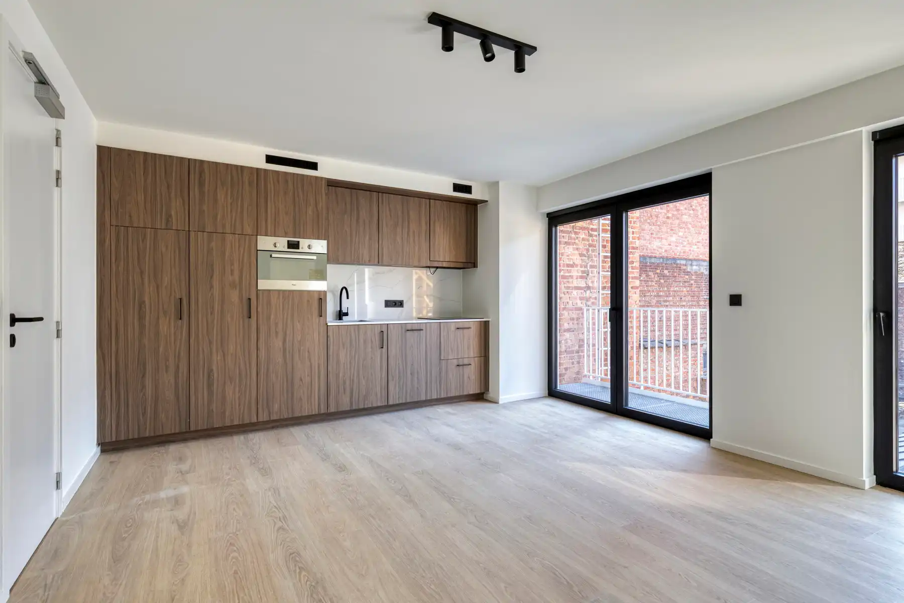 BEMEUBELDE STUDIO'S IN HARTJE LEUVEN foto 2