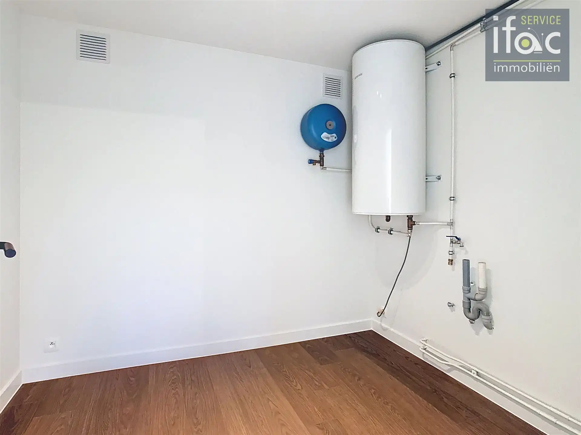 Huis met 4 slaapkamers, tuin en garage foto 10