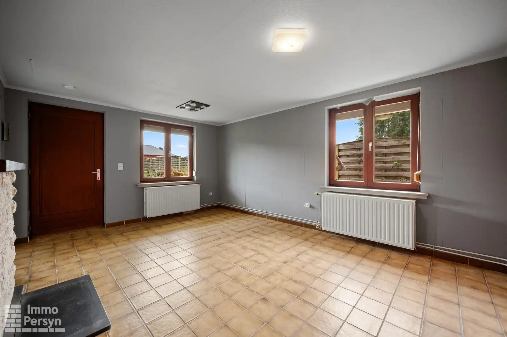 Vrijstaande bungalow met bijgebouw op een riant perceel foto 28