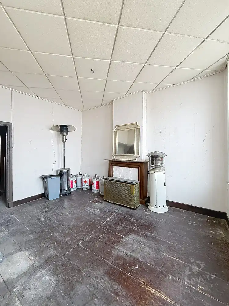 Woning met handelsruimte in het centrum van Sint-Truiden foto 16