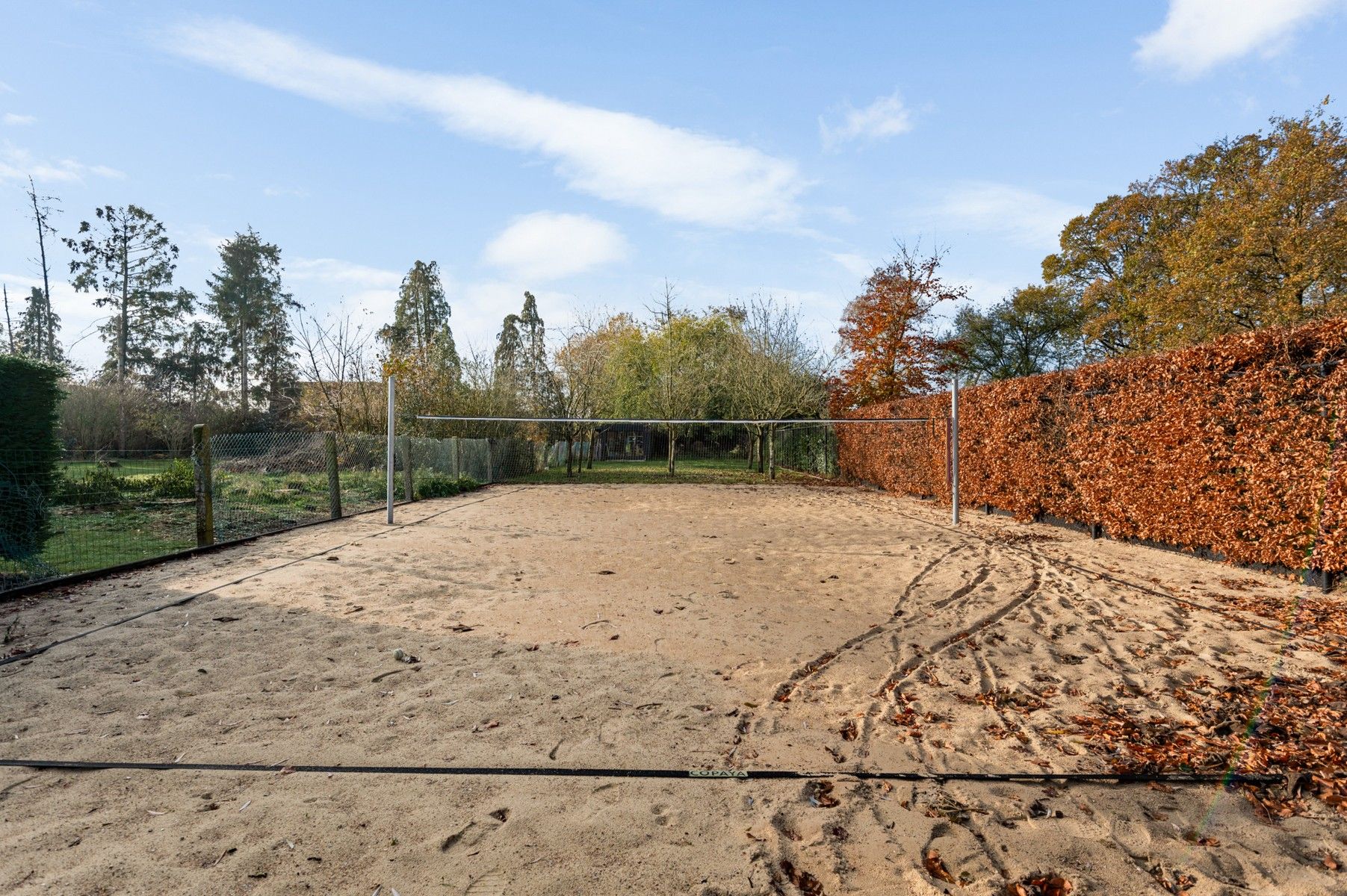 Zeer moderne woning met hoogwaardig afgewerkte binnen- en buitenruimte. foto 21