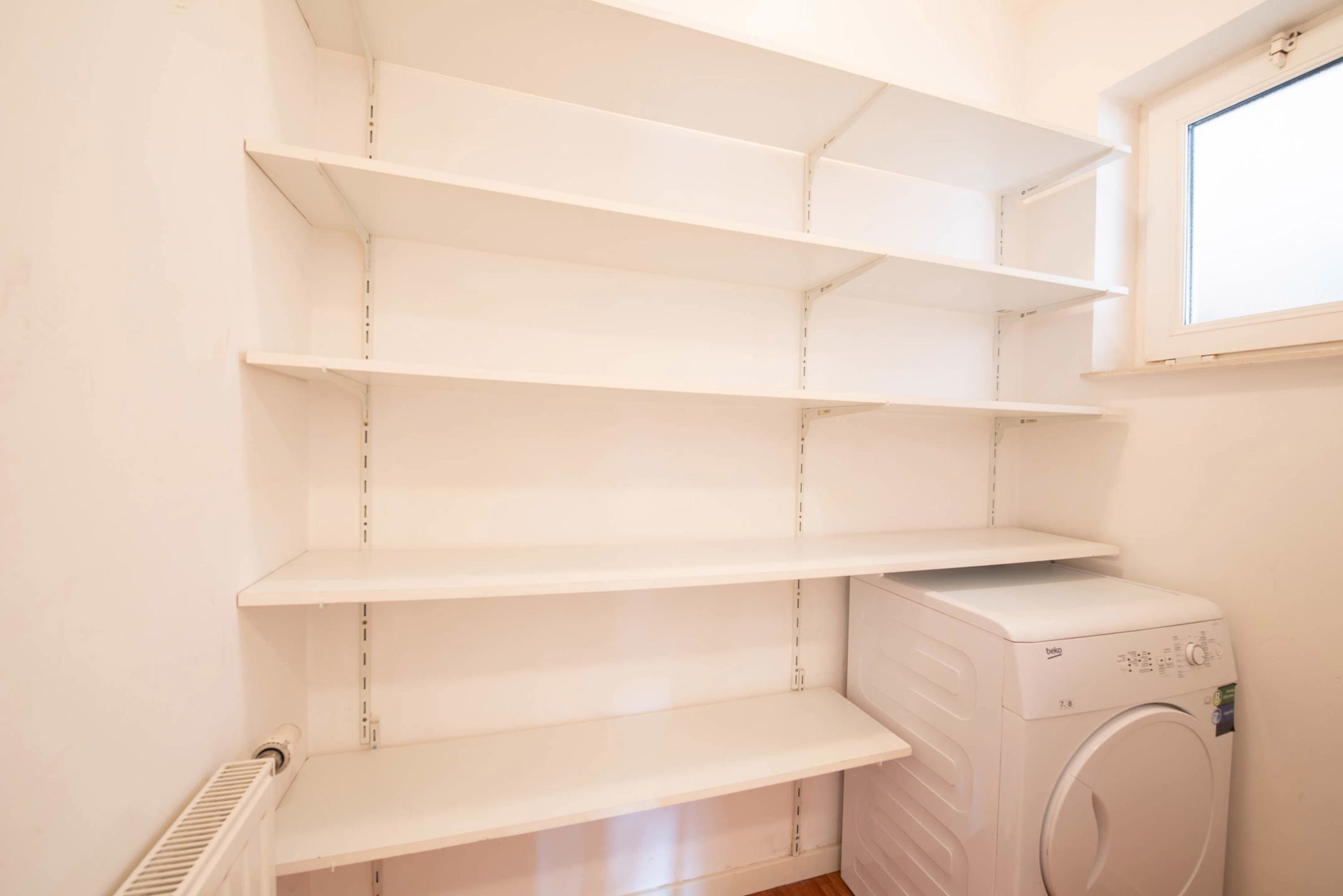 Gelijkvloers appartement met terras & autostandplaats foto 10