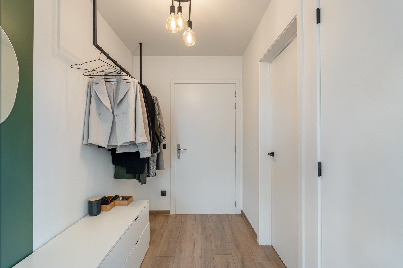 Stijlvol, ruim duplex-appartement met 2 slaapkamers in een kleinschalige residentie nabij het centrum van Opglabbeek!  foto 5