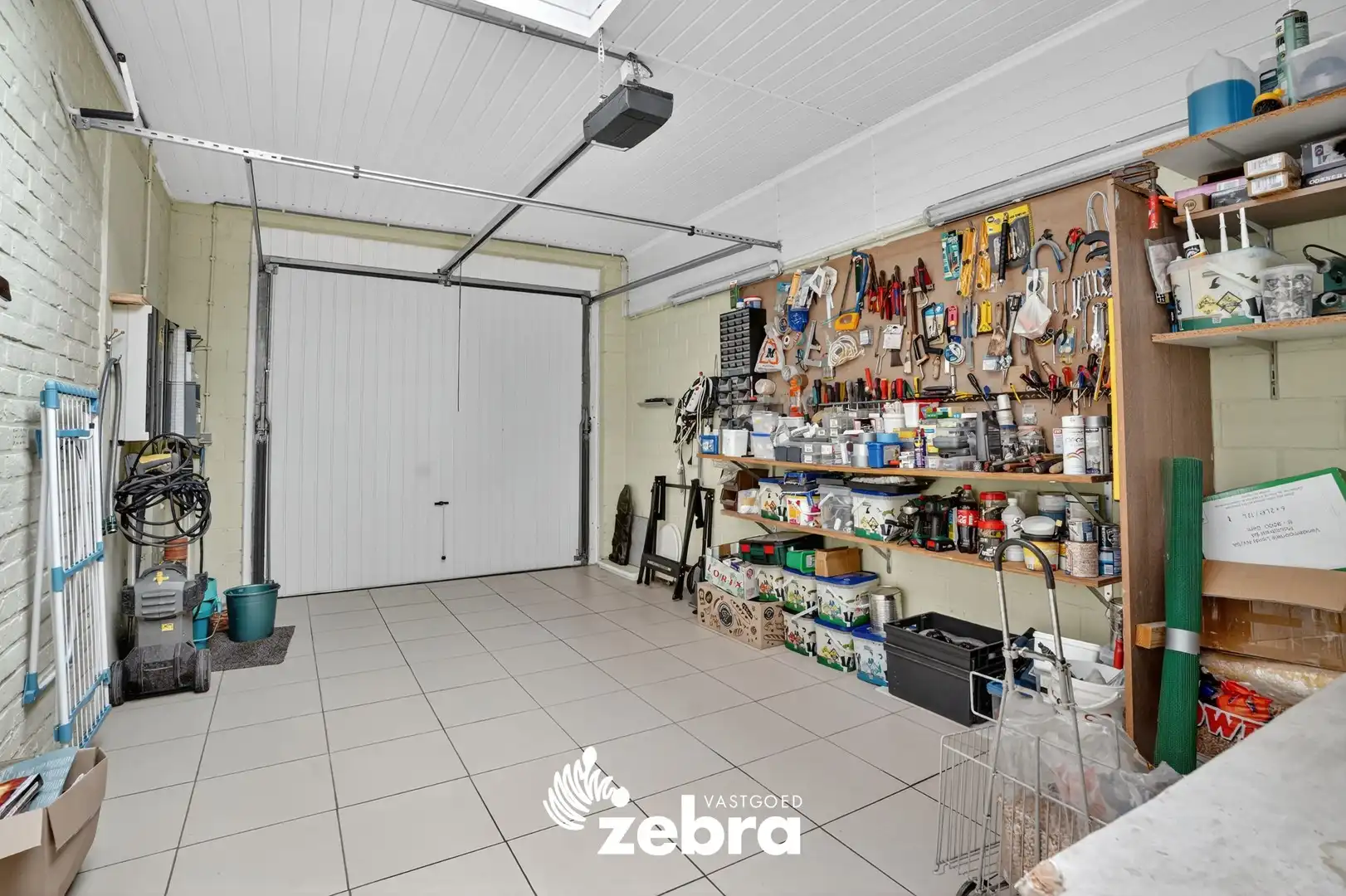 Unieke burgemeesterswoning met authentieke charme, 6 slaapkamers en grote tuin nabij IJzer te Roesbrugge! foto 23