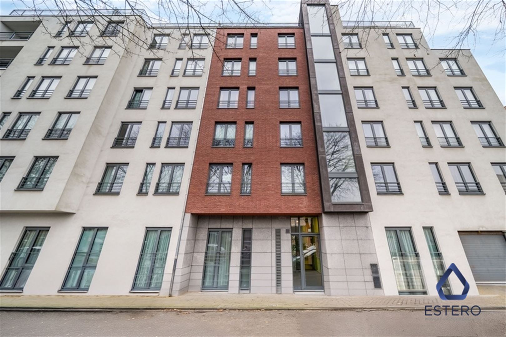 Gelijkvloers appartement met tuin  foto 2