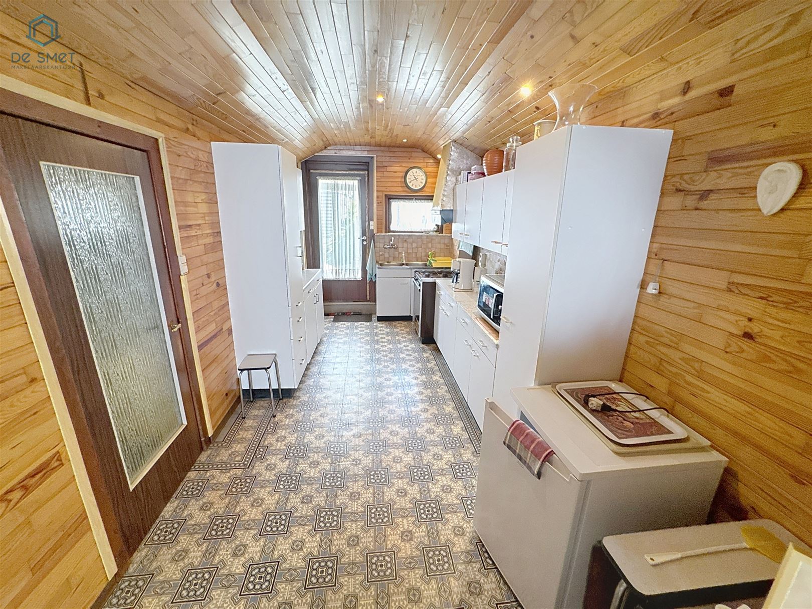 Opportuniteit! Te renoveren woning met 2 slaapkamers, garage én koertje aan de stadsrand van Geraardsbergen foto 6