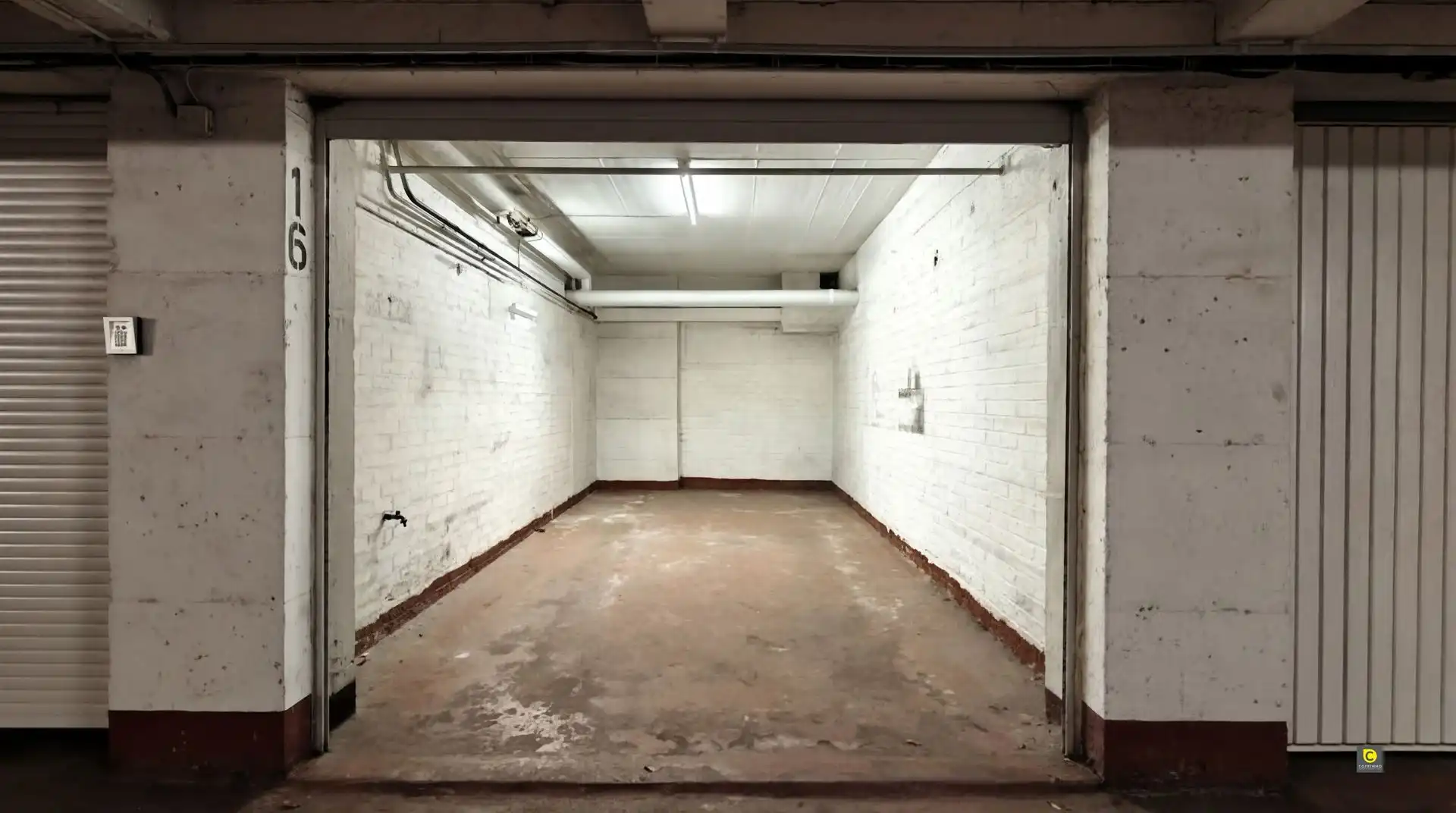 Ruime garagebox foto 2