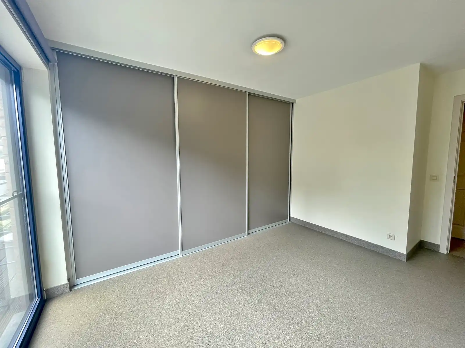 Appartement te huur foto 17