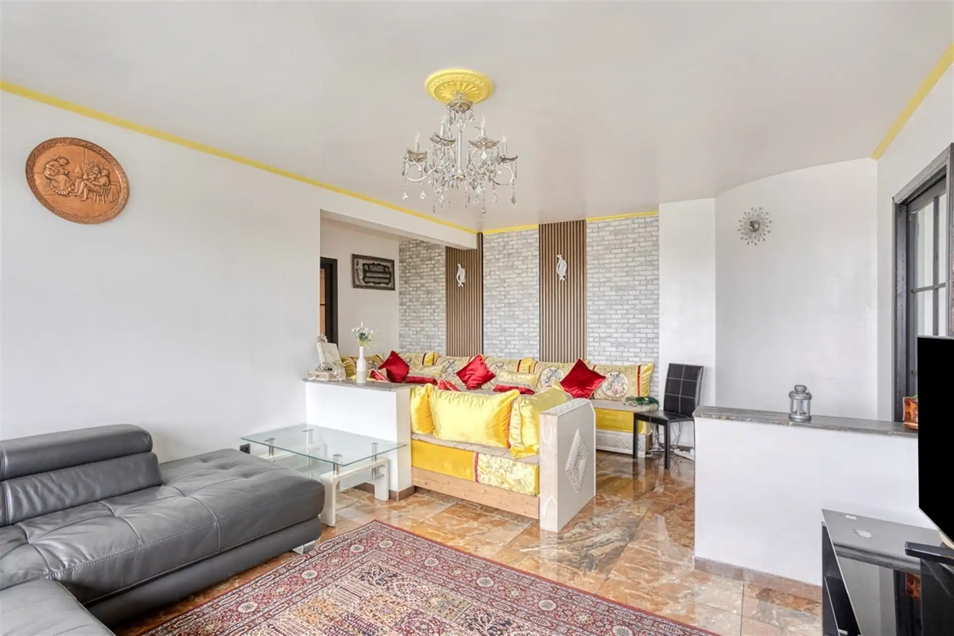 Apprtement 2 slpk's met gemeenschappelijke tuin foto 2