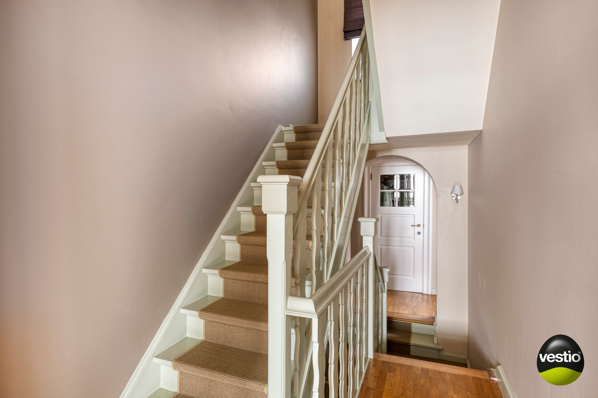 Instapklare herenwoning met garage en knappe stadstuin op topligging in Hasselt. foto 17