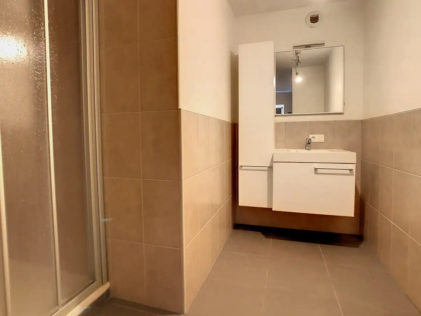 Gelijkvloers appartement met 1 slaapkamer in centrum van Westrozebeke foto 4
