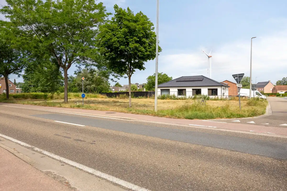 BOUWKAVEL VAN 9A36CA VOOR OPEN BEBOUWING GELEGEN TE TESSENDERLO-HAM foto 2