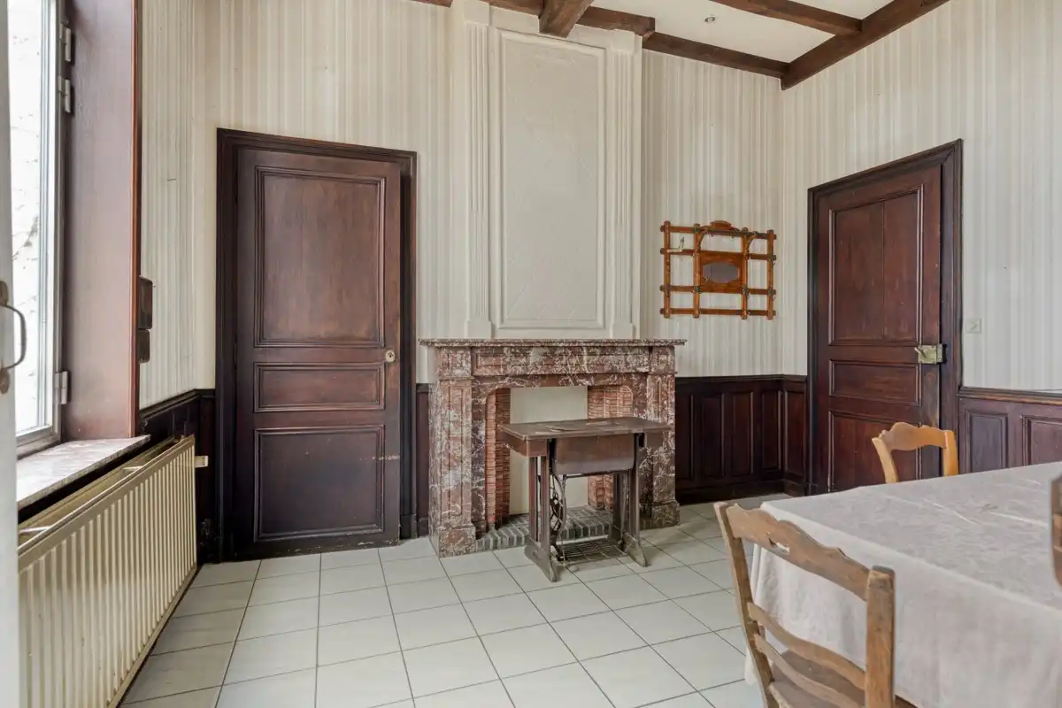 Statig herenhuis in het hart van Brakel foto 5