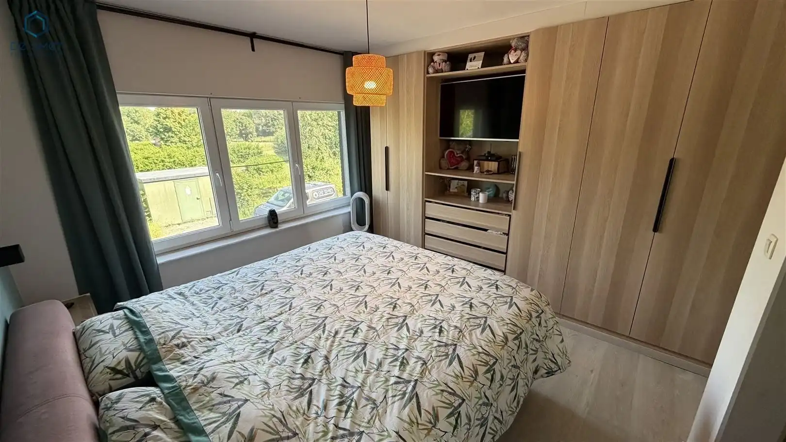 Instapklare gezinswoning met 3 slaapkamers, ruime tuin en private oprit foto 20
