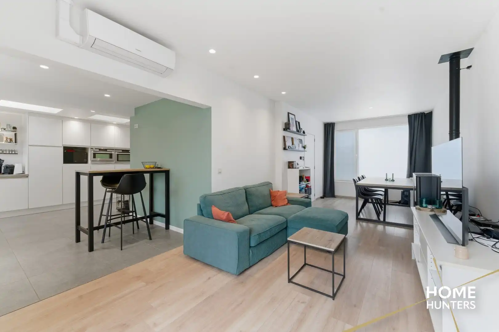 Instapklare woning met 3 slaapkamers op gunstige ligging te Ieper! foto 3