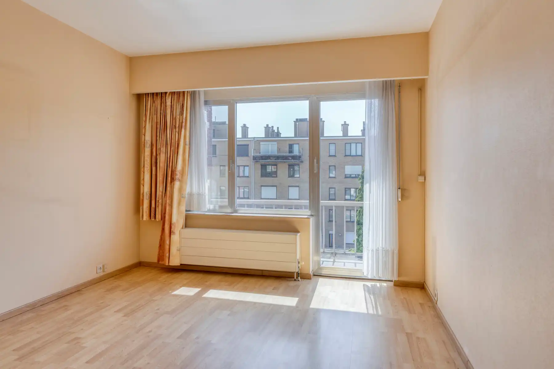 Ruim appartement met 2 slaapkamers en 2 terrassen. foto 12