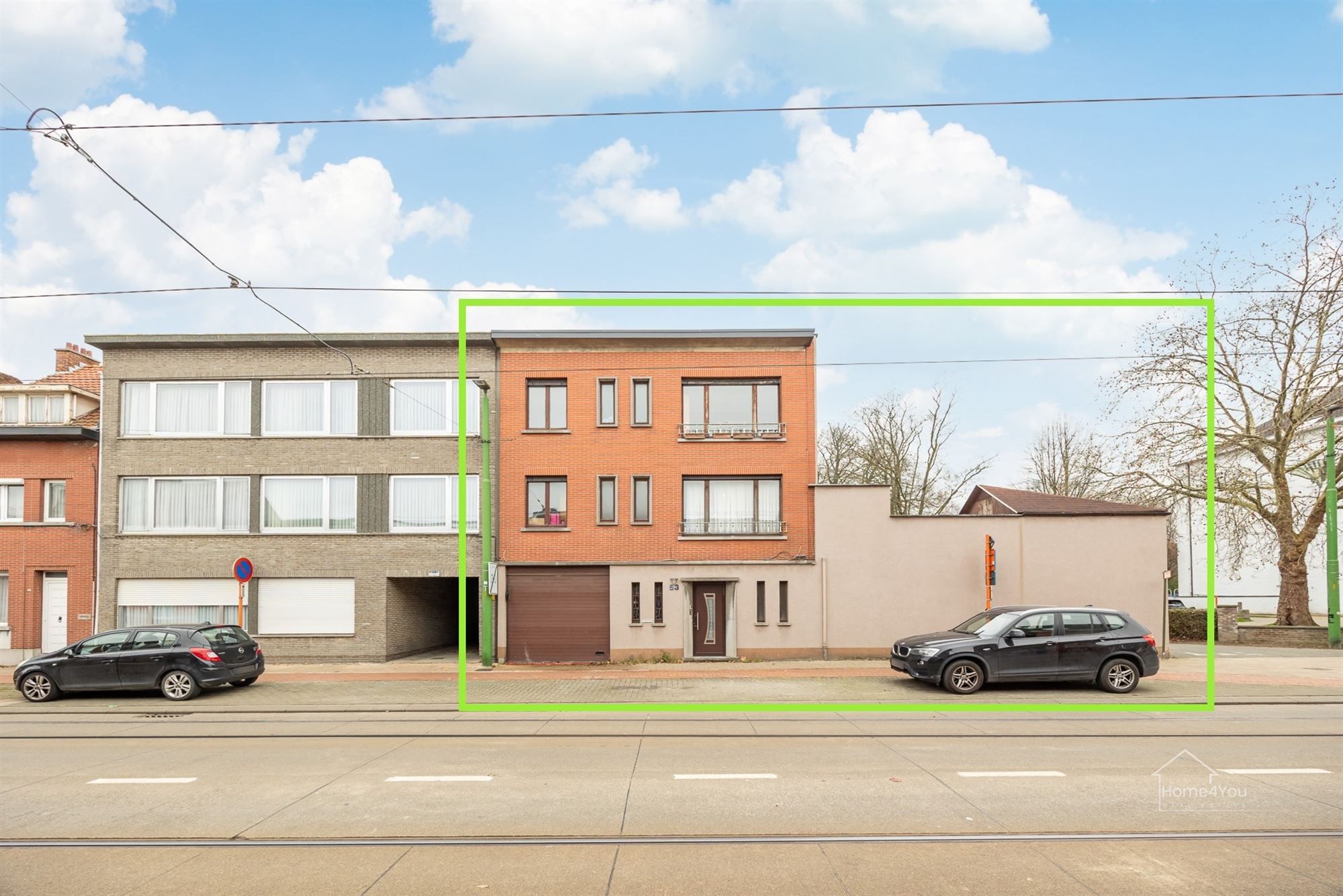 Ruime bel-étage foto {{pictureIndex}}