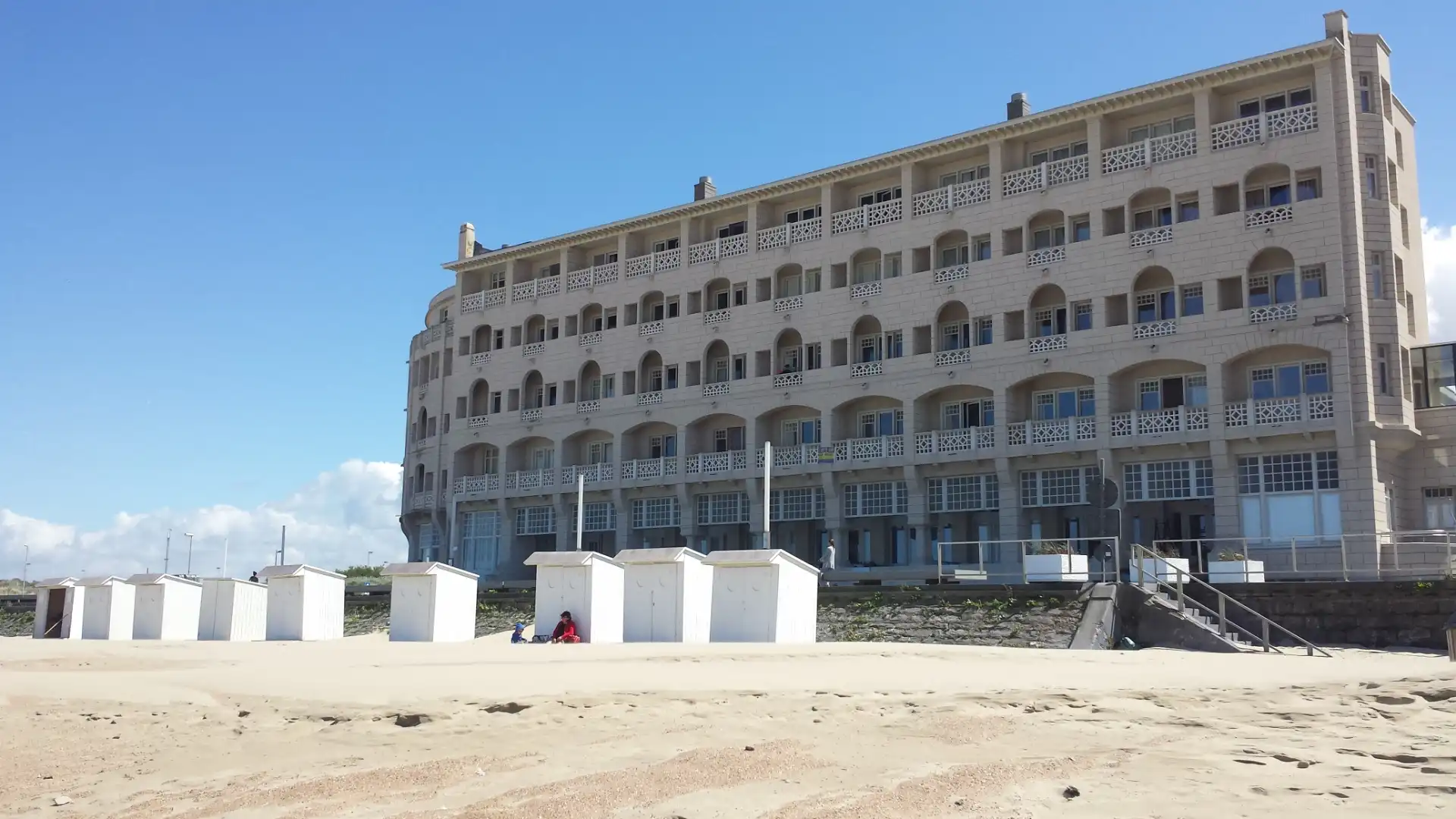 Exclusief appartement met 7 hotelkamers in het iconische Grand Hotel Bellevue – “De Rotonde” – Westende-Bad foto 18