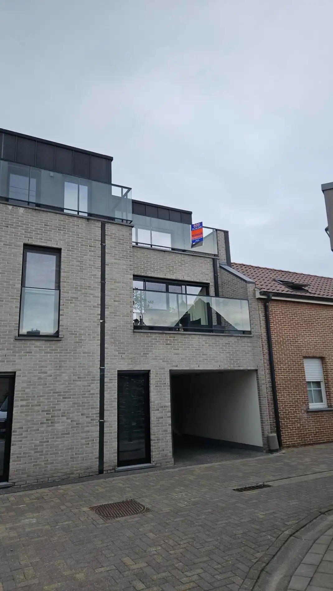Instapklaar 1 slk appartement met groot terras en autostaanplaats foto 2