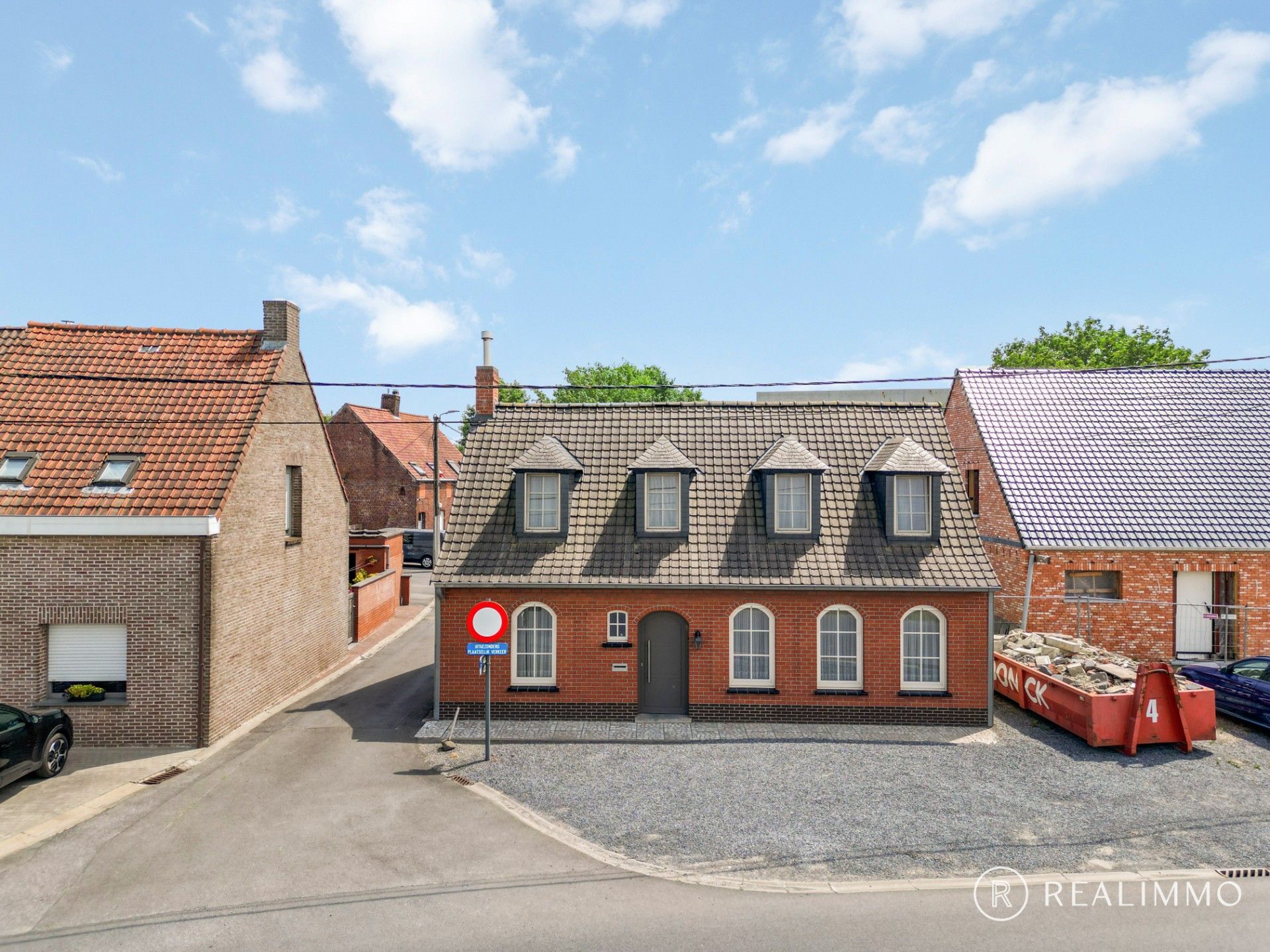 Te renoveren woning op 441m² foto 5