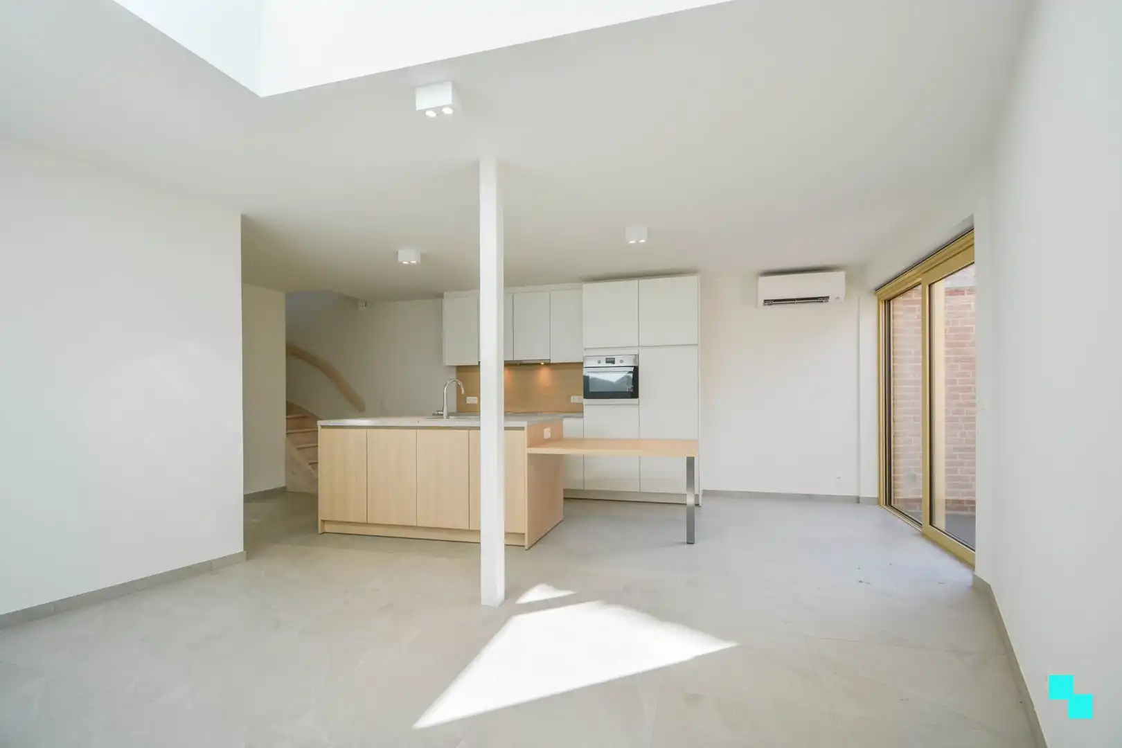 Stijlvolle hernieuwbouwwoning (BEN) met 2 slaapkamers - stadscentrum foto 5