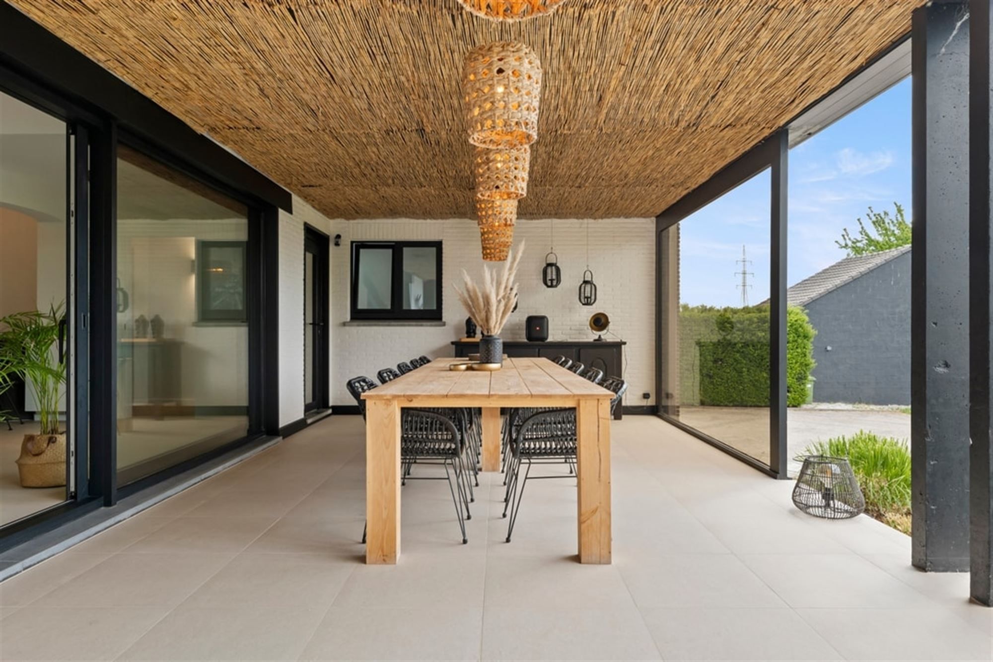 UNIEKE DESIGNWONING MET MODERNE AFWERKING EN STIJVOLLE ARCHITECTUUR foto 34