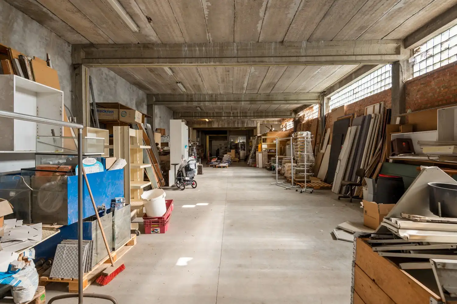 Handelspand met magazijn in Hoboken Centrum foto 19
