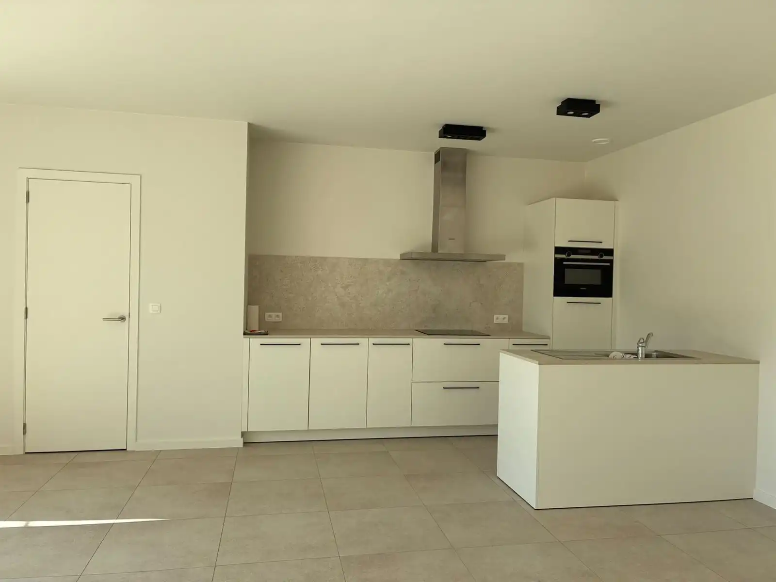 Nieuwbouw appartement met 2 slaapkamers terras tuin en staanplaats   foto 3