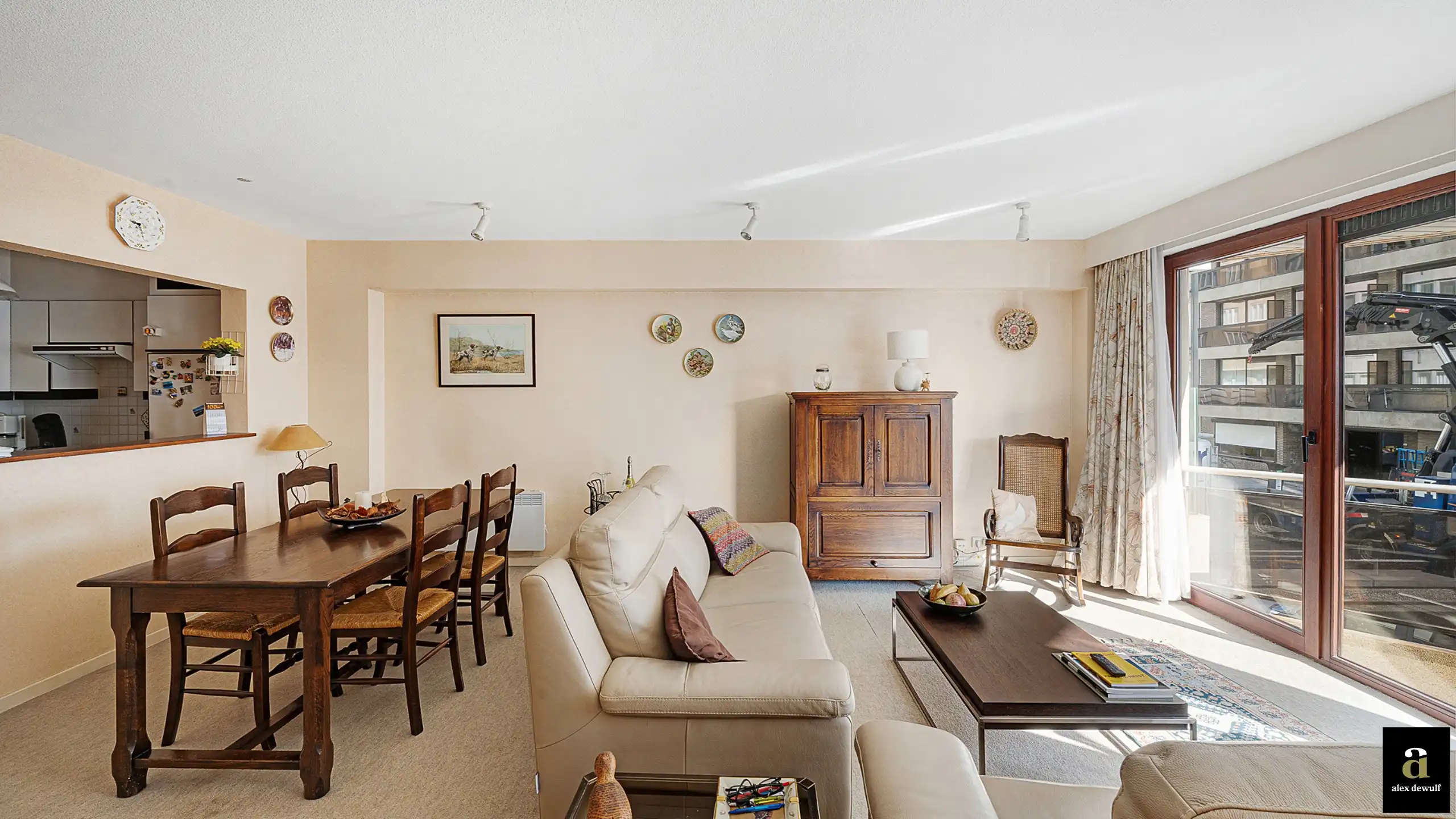 Goed gelegen appartement met zij zeezicht [Zwaluwenlaan]. foto 4