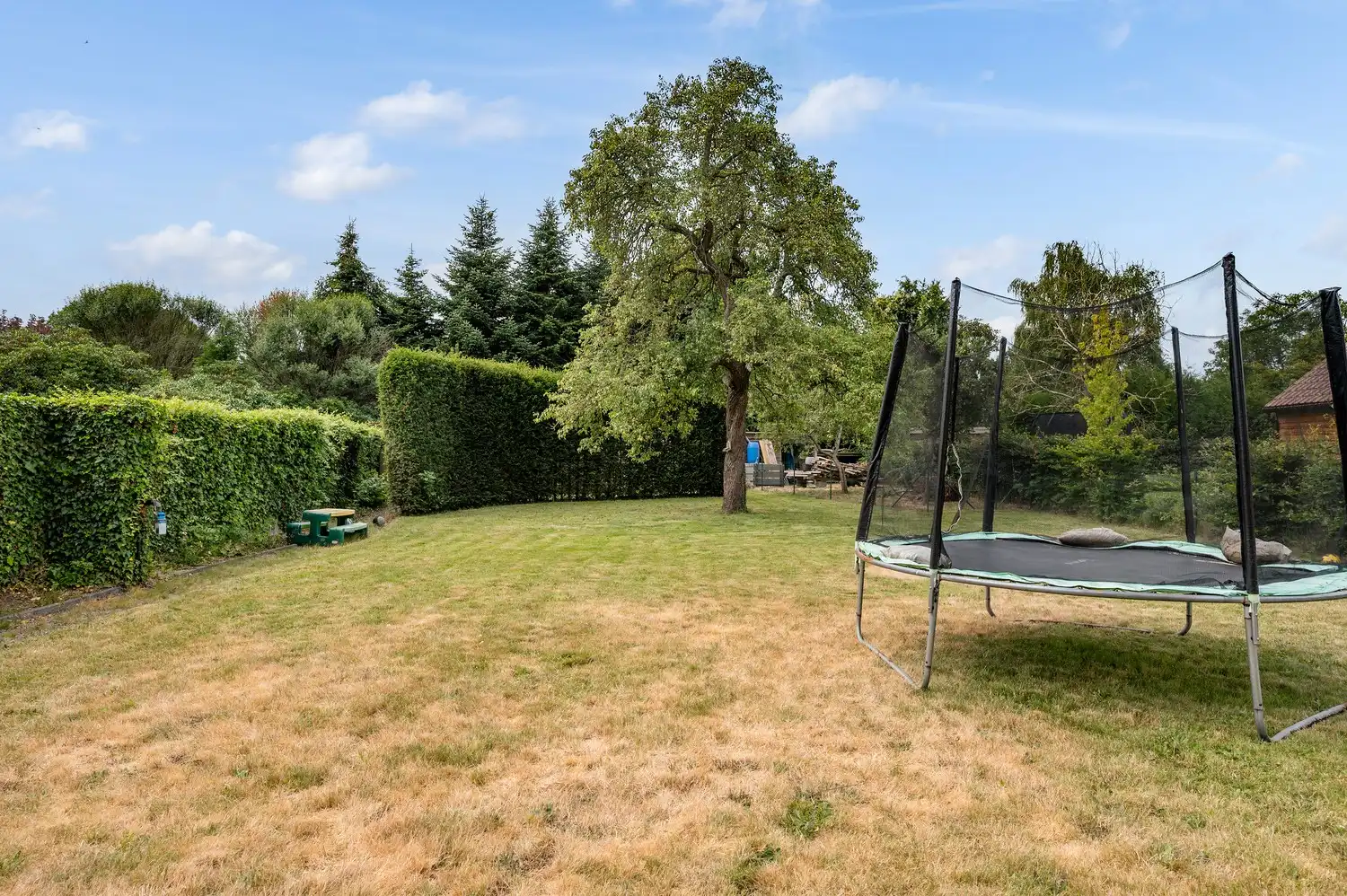 TE KOOP | Ruime halfopen bebouwing met tuin in Booischot. foto 27
