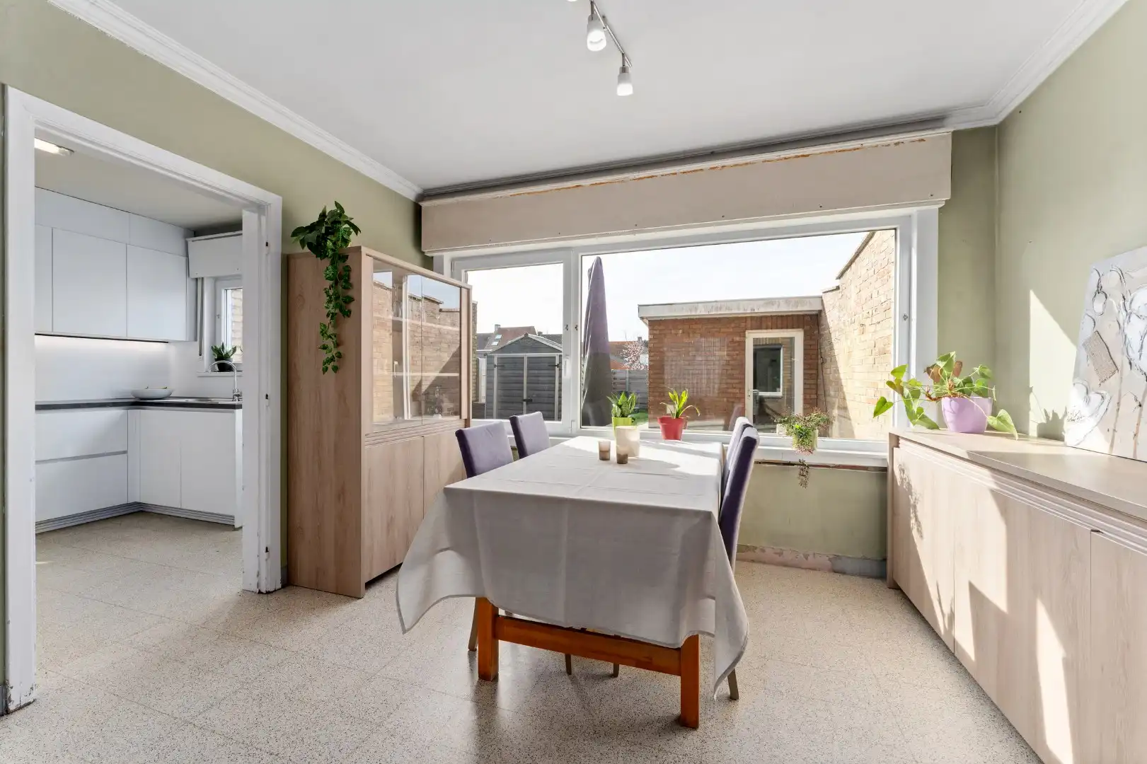 Gezinswoning met zonnige tuin in Beernem foto 5