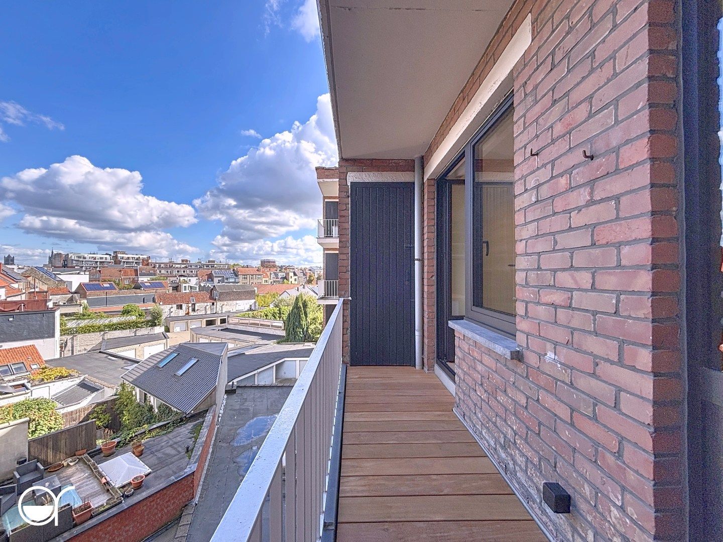 Modern en instapklaar appartement met terras op wandelafstand van het centrum van Gent. foto 20