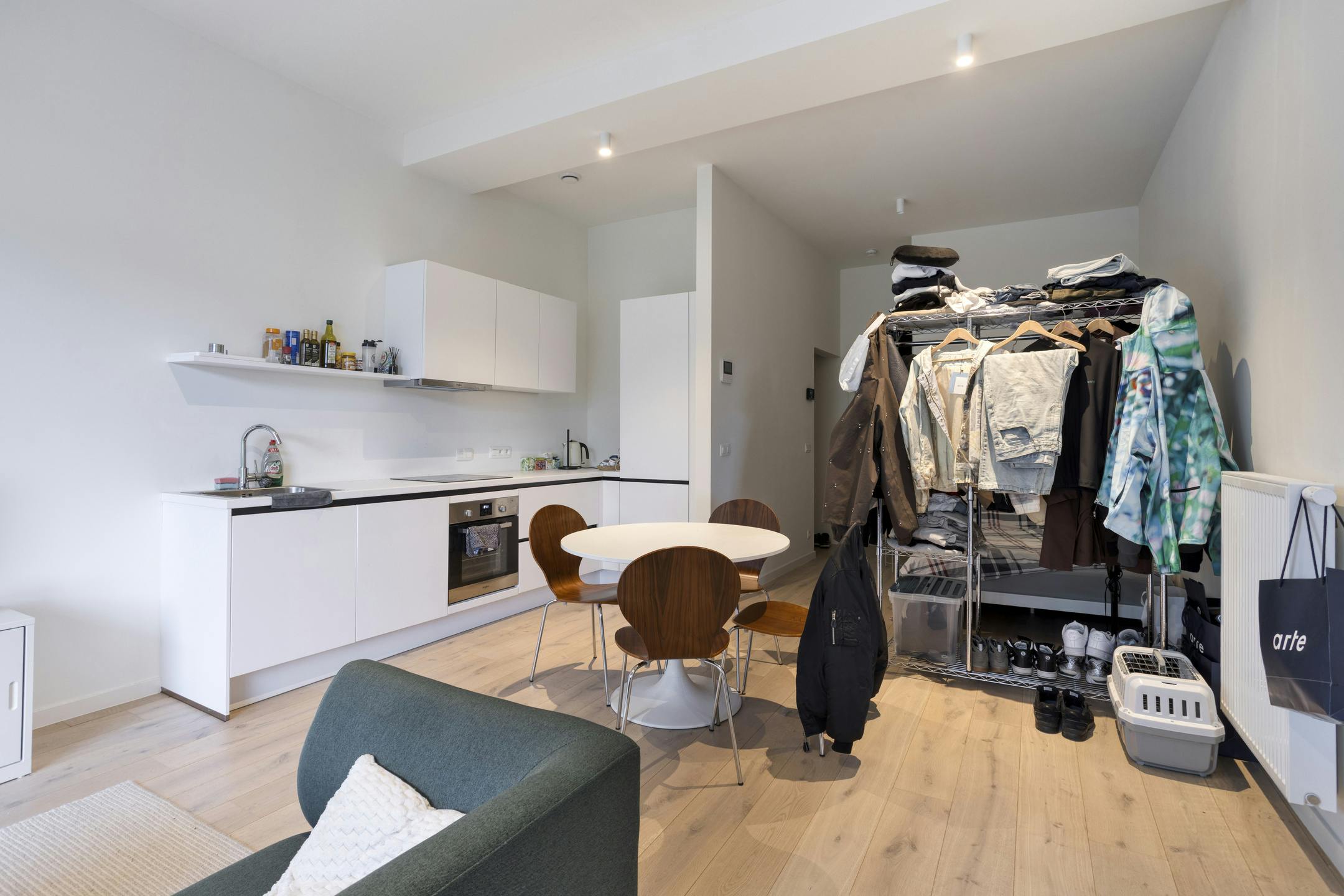 Gerenoveerde studio met terras te koop in Antwerpen foto 7