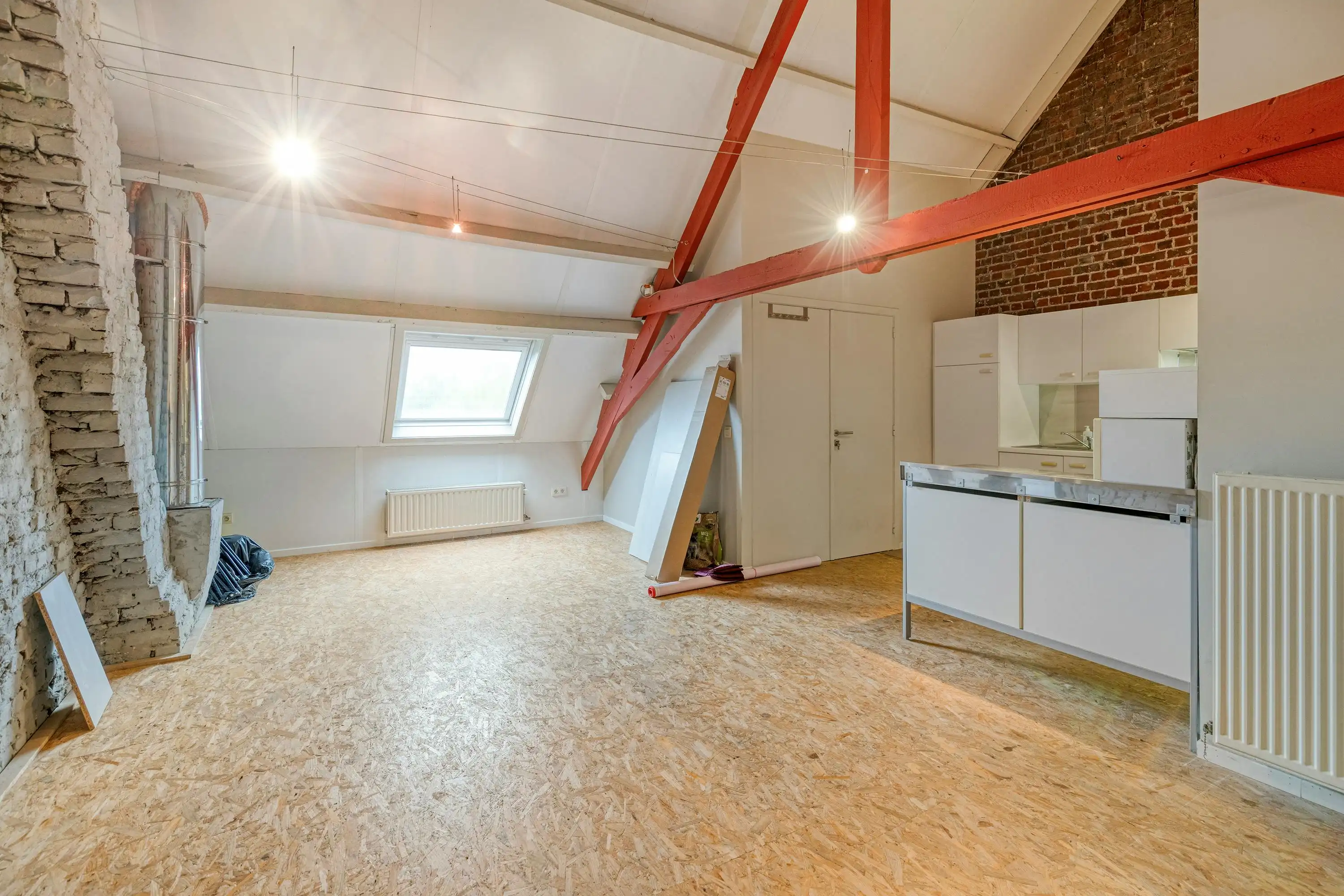 Gerenoveerde burgerwoning met 5 kamers te koop Beveren-Leie foto 18