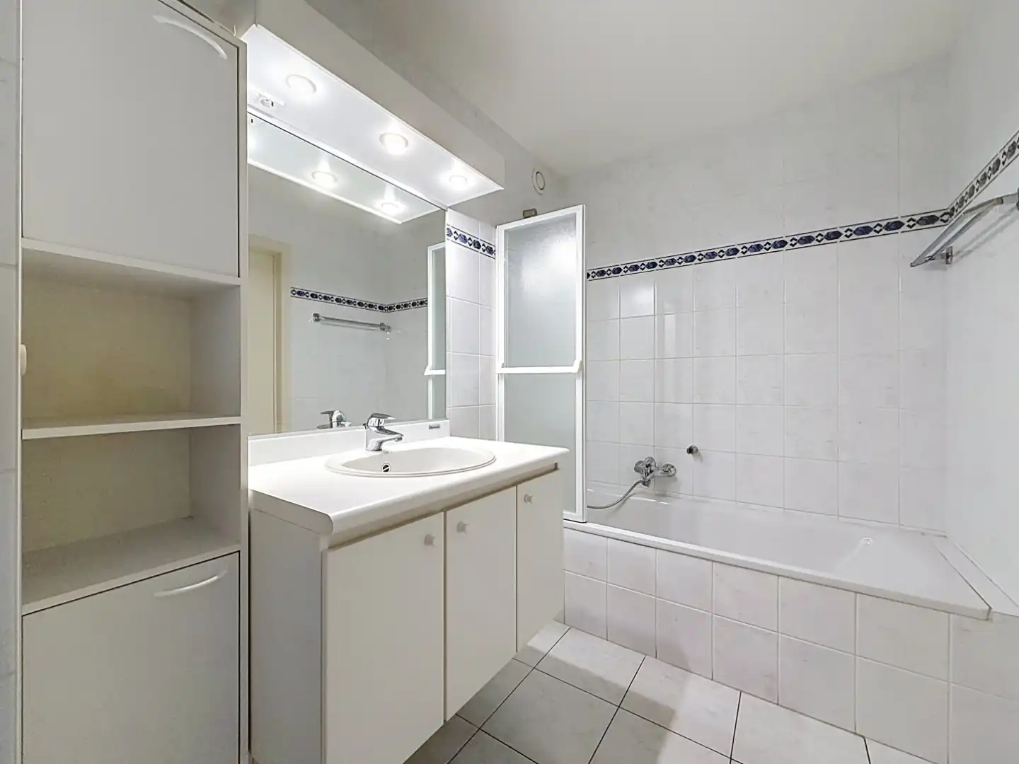 Instapklaar appartement met zongericht terras te Koksijde foto 9